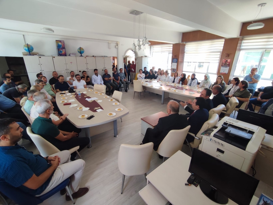 2023/09/1695718321_baSkan_tavli-_losb-ye_teknIk_lIse_CaliSmamiz_hizla_devam_edIyorr_-5.jpg
