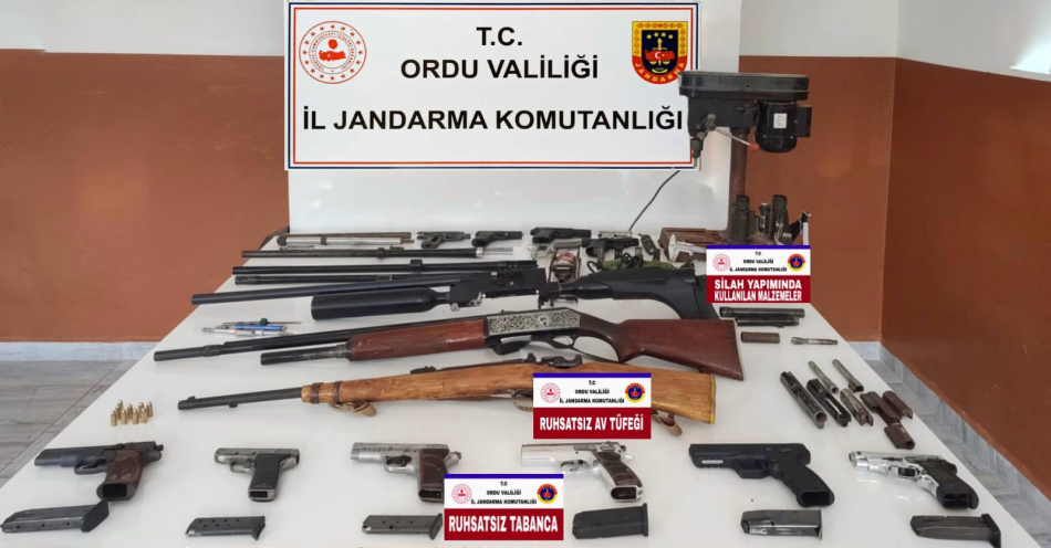2023/11/1698937082_silah_jandarma.png