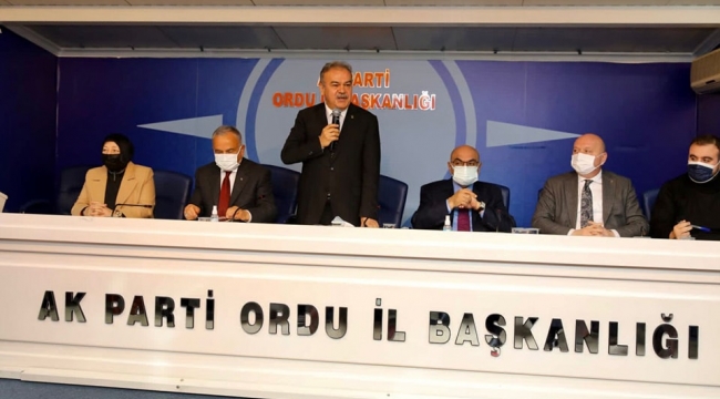 AK PARTİ İL BAŞKANI TOMAKİN MUHALEFETİ TOPA TUTTU!