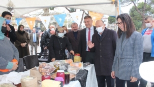 AK PARTİ ÜNYE İLÇE KADIN KOLLARI'NDAN ÜRETEN KADINLARA DESTEK