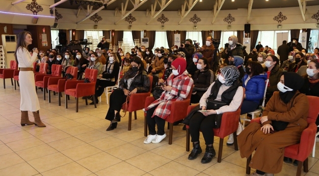 AKADEMİSYEN ANNE ORDULULARLA BULUŞTU