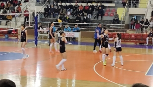 ÜNYE GÜCÜ FK KADIN VOLEYBOL TAKIMI, 3-1 MAĞLUP OLDU!