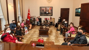 Diyabet Hastası Çocukların Parmakları Artık Delinmeyecek