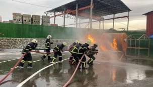 İTFAİYEDEN GÖNÜLLÜ ARAMA KURTARMA EKİBİNE EĞİTİM