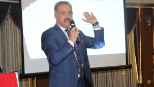 MİMAR NİHAT ŞEN, KÜRSÜDE ESTİ GÜRLEDİ!