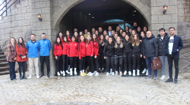 ÜNYE GÜCÜ FK, EKİBİNİ TANITTI!