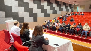 BAŞHEKİM KUTLU, VERİ GİRİŞ PERSONELİYLE BİR ARAYA GELDİ