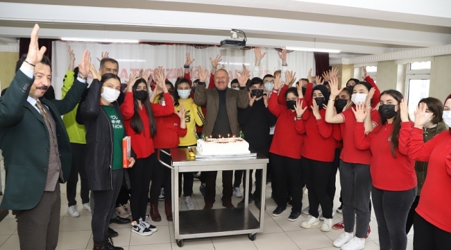 BÜYÜKŞEHİR İŞİTME ENGELLİ ÖĞRENCİLERİ UNUTMADI