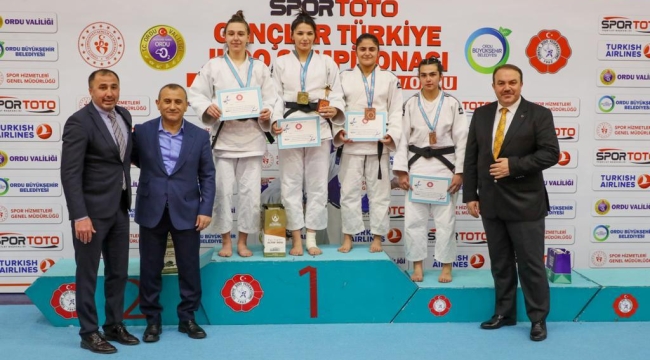 Gençler Türkiye Judo Şampiyonasının Açılış Seremonisi Yapıldı