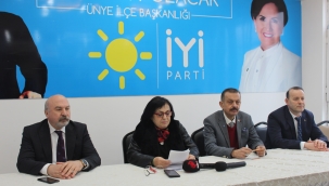 İLÇE BAŞKANLARINDAN 'GÜÇLENDİRİLMİŞ PARLAMENTERSİSTEM' AÇIKLAMASI