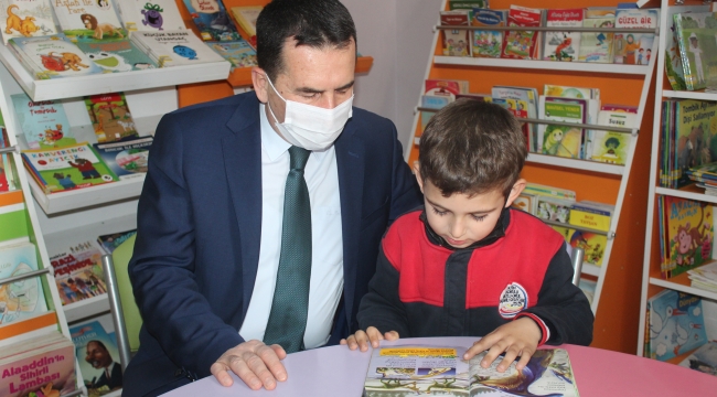 KÜTÜPHANEDE HAYAT VAR