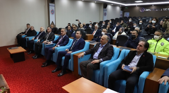 ÜNYE'NİN TRAFİK SORUNU ÇÖZÜME Mİ KAVUŞUYOR 