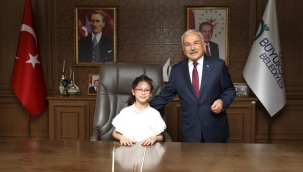 BAŞKAN GÜLER, MAKAM KOLTUĞUNU ÇOCUKLARA DEVRETTİ