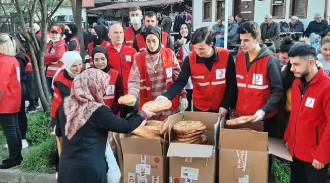 KIZILAY, SARAÇLI MAHALLESİ'NDE VATANDAŞLARLA BİR ARAYA GELDİ