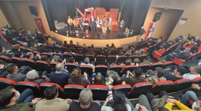 EMNİYET MENSUPLARINA TİYATRO KEYFİ