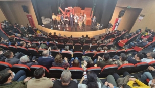 EMNİYET MENSUPLARINA TİYATRO KEYFİ