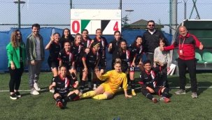 REKORLA GELEN ŞAMPİYONLUK