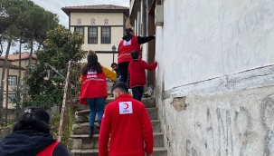 TÜRK KIZILAY'INDAN SOFRALARA GÖNÜL KÖPRÜSÜ