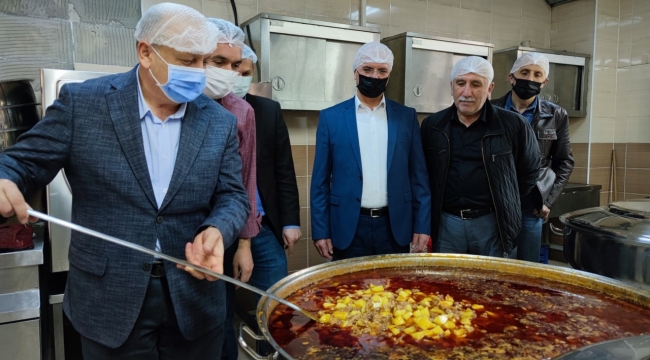 ÜNYE'DE GÖNÜL SOFRASINA YOĞUN İLGİ