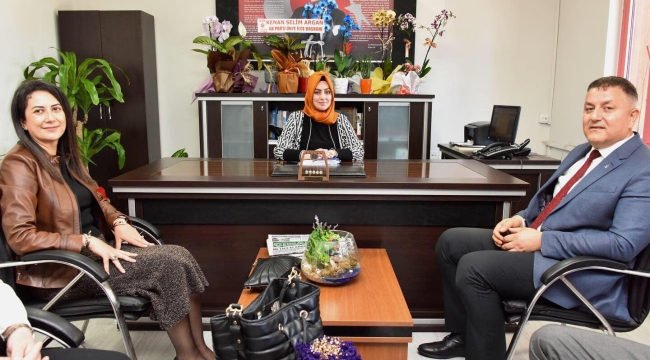 AK PARTİ'DEN YENİ MÜDÜR TEMEL'E ZİYARET