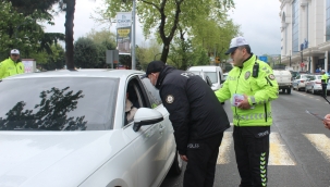 ÜNYE'DE  'YAYALAR İÇİN 5 ADIMDA GÜVENLİ TRAFİK'  ETKİNLİĞİ GERÇEKLEŞTİRİLDİ