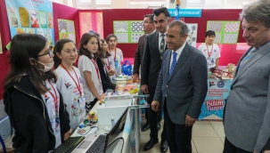 Vali Sonel, 4006-Tübitak Bilim Fuarı Kapsamında Hazırlanan Sergiyi Gezdi 