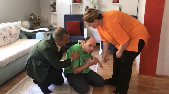 Vali Sonel, Engeli Olan Ailenin Mağduriyetini Giderdi