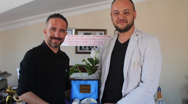 BAŞKAN ALBAYRAK, OKUYORUM'UN KURULUŞ YIL DÖNÜMÜNÜ KUTLADI