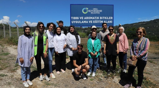BÜYÜKŞEHİRİN ÖRNEK TARIM ALANLARI ÜNİVERSİTE ÖĞRENCİLERİNE AÇILDI