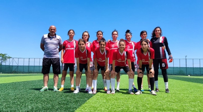 U-17 KADIN TAKIMI İLK SINAVINI KAZANDI