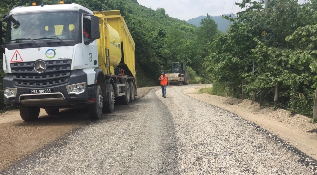 ÜNYE'NİN 3 MAHALLESİ DAHA ASFALT İLE BULUŞUYOR