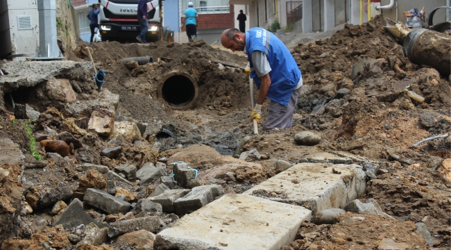 YOL ÇALIŞMASINDA FACİANIN EŞİĞİNDEN DÖNÜLDÜ