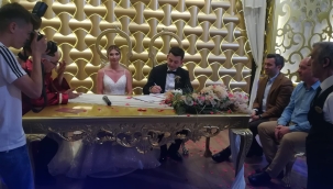 KAYMAKAM EMRE ÇİFCİ DÜNYAEVİNE GİRDİ