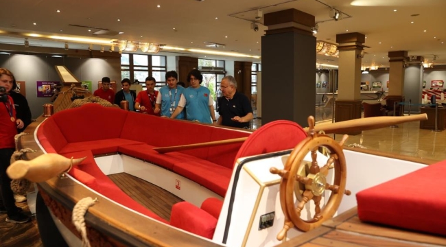 TEKNOFEST'İN YILDIZLARINDAN BAŞKAN GÜLER'E ZİYARET