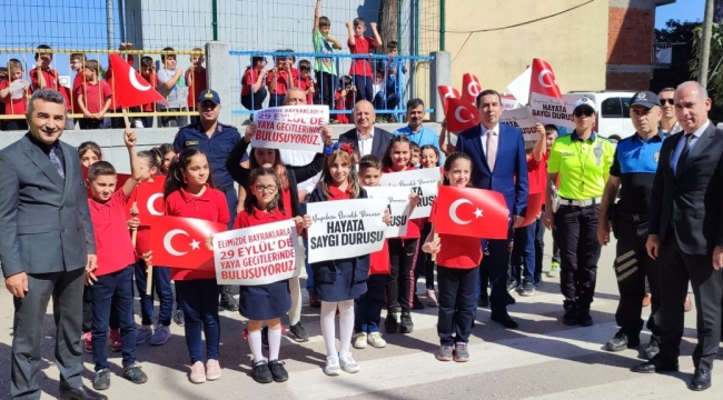 ÜNYE'DE "HAYATA SAYGI DURUŞU"