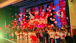 BAHÇEŞEHİR KOLEJİ'NDEN GÖRKEMLİ 'CUMHURİYET BAYRAMI' BALOSU