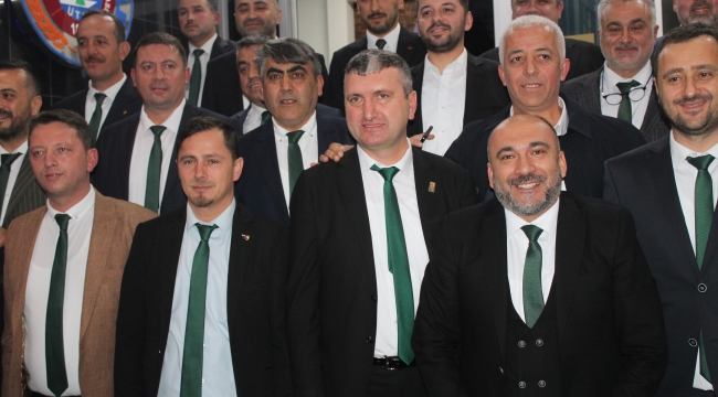 BAŞKAN ADAYLARI GRUPLARINDAN ÇIKAMADI: KAZANAN AKAR'IN LİSTESİ