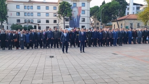 CUMHURİYET BAYRAMI TÖRENLE BAŞLADI