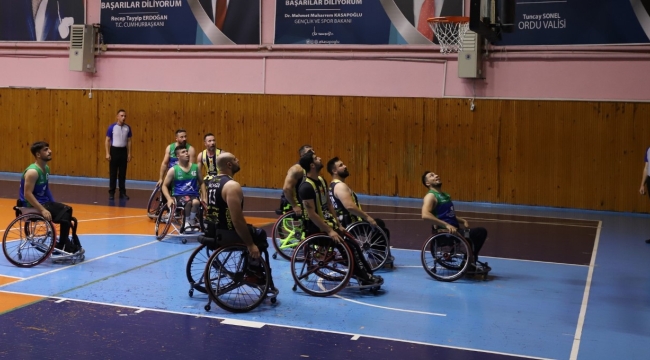 ENGELSİZLER ORDUSU FENERBAHÇE'Yİ AĞIRLADI