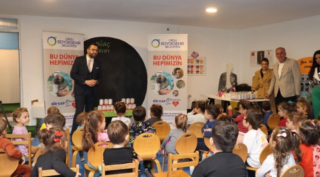 MİNİKLERE HAYVAN SEVGİSİ ANLATILDI