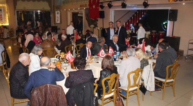 ADD'NİN GELENEKSEL CUMHURİYET YEMEĞİ'NE YOĞUN KATILIM