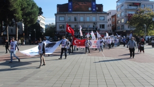 EĞİTİM-İŞ'TEN ÜNYE'DE YOĞUN KATILIMLI İŞ BIRAKMA EYLEMİ