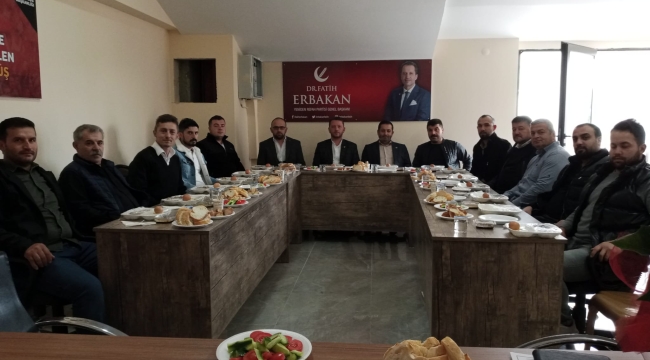 YENİDEN REFAH PARTİSİ, SEYYAR SATICILARI AĞIRLADI