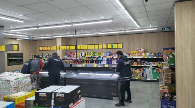 ZİNCİR MARKETLERE ÜNYE'DE ZABITA DENETİMİ
