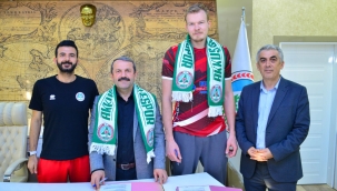 BELARUS'LU YILDIZ OYUNCU AKKUŞ BELEDİYESPOR'DA