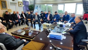 İSTANBUL'DAKİ İŞ İNSANLARINDAN BAŞKAN TAVLI'YA ZİYARET