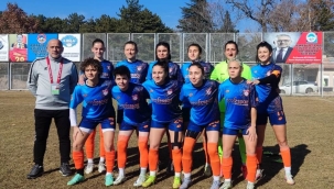 ÜNYE GÜCÜ KADIN FUTBOL TAKIMI KAYSERİ'Yİ EZDİ GEÇTİ!