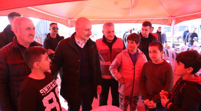 DEPREMZEDE ÇOCUKLARA TERAPİ