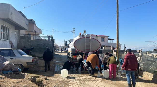 OSKİ DEPREM BÖLGESİNDE ARALIKSIZ ÇALIŞIYOR