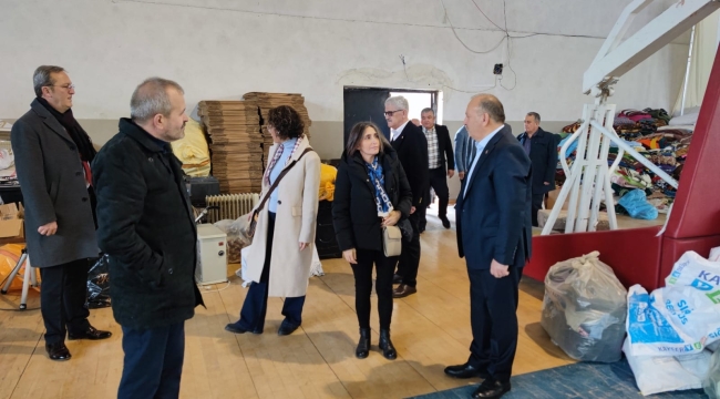 ÜNYE DEPREMZEDELER İÇİN TEK YÜREK